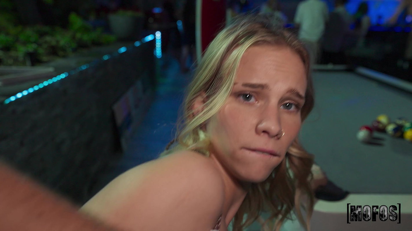 Erica Candfield – Bikini Bar Fun