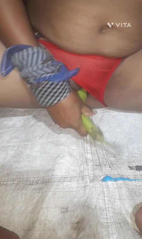 Indian desi village girl began se masti keya our boyfriend ne help kar deya part2.