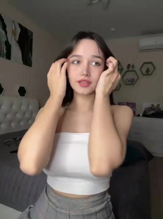 Stefannichka (3) nude stripping