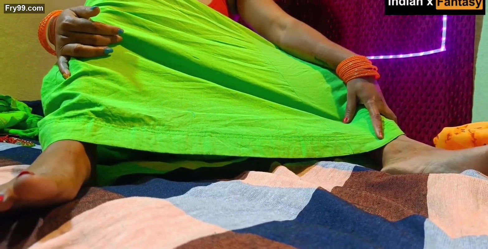 Indian hot desi hot bhabhi got romantic and hard doggy style fucked with collage student