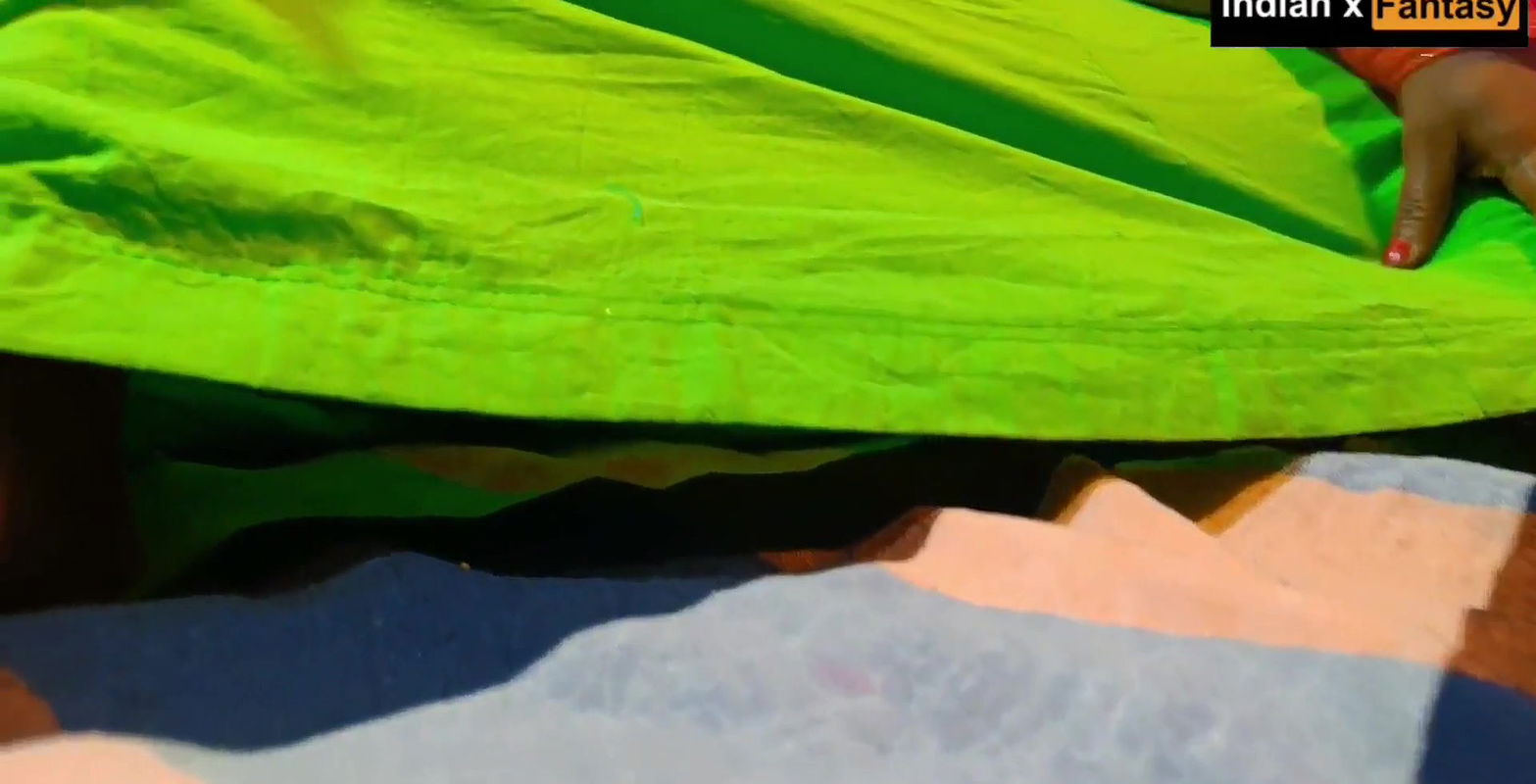 Indian hot desi hot bhabhi got romantic and hard doggy style fucked with collage student