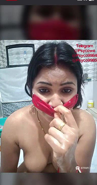 AnupriyAhh 1 Ticket show bath show and pee ahow