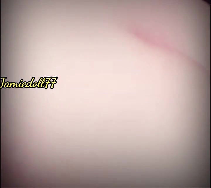 Jamie Ki chikni chut ko sahelana