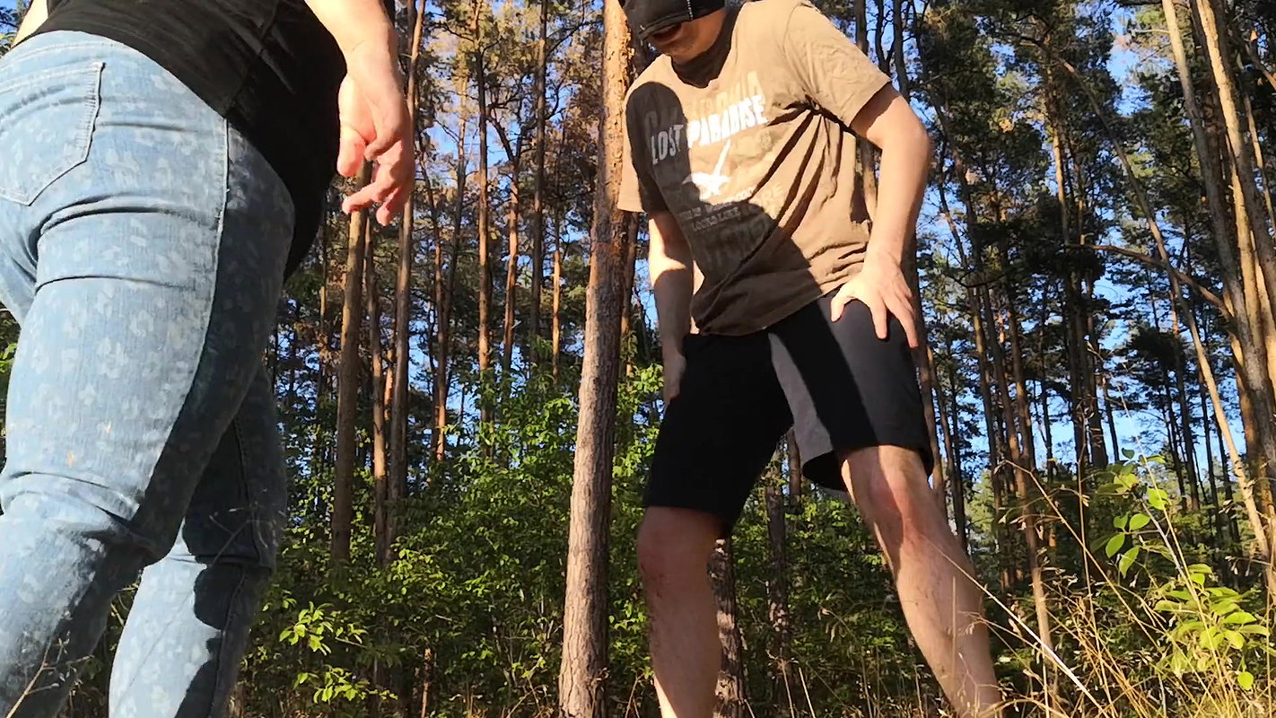 BallbustingExtremeAmateur Ballbusting in the Forest