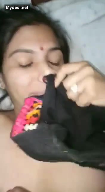Beautiful Married Desi Girl Fucking