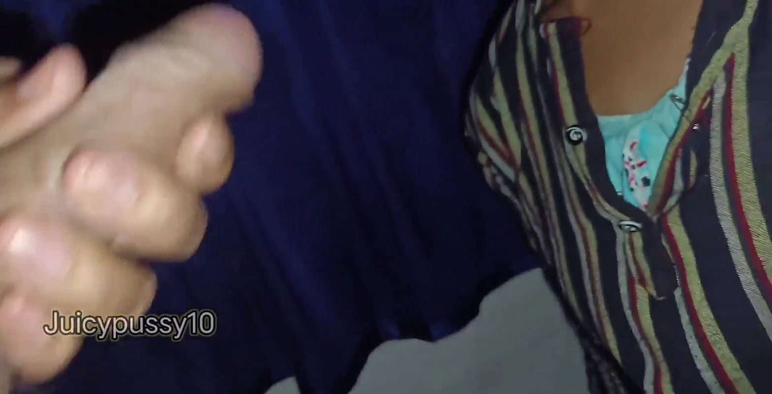 Meri chut ki garmi se Lund pe dhua nikalnye lagi Sardi bohot tand de rahi hai