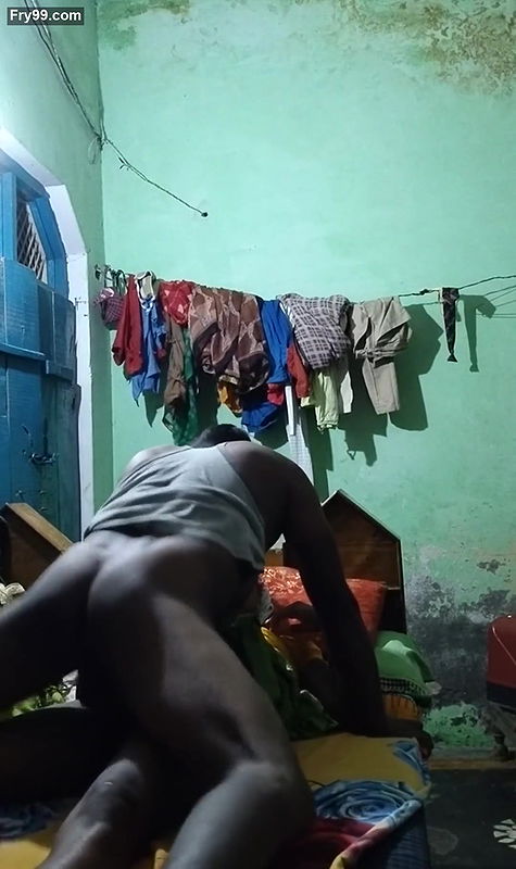 My Wife Beth Bennett Wants Designer Clothes But Doesn’t Want To Pay For It