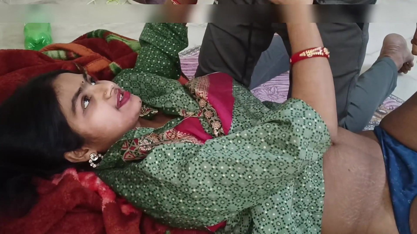 Curvy Indian Bhabhi Hard Doggy in Bedroom with Devar – Amateur Desi Homemade Roleplay