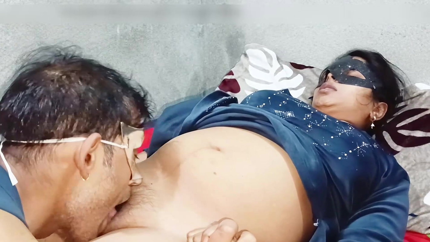 Horny neha bhabhi tight pussy sucking and fucking video with clear Hindi voice