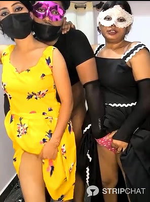 Family02 3some showGB