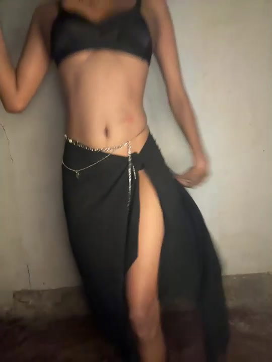 Teena_girl 2 amaizing dance show