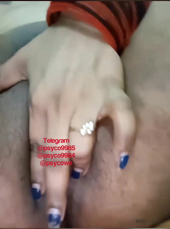 Urmila_555 Ticket show pussy fingering