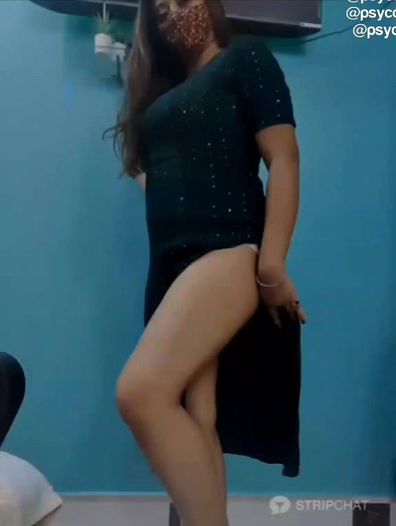 Natasha-143 3 Ticket show spreading pussy hole