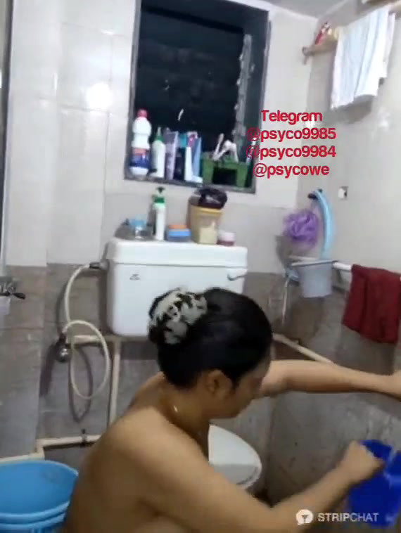 Its_Gayatri Your_Hotty_Girl 9 Ticket show hot pee show