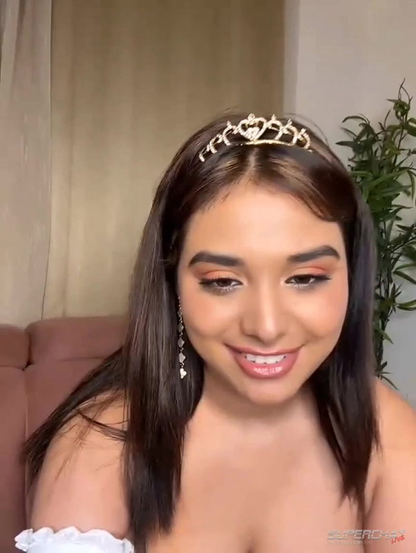 Evequinn 2 amaizing dildo blowjob