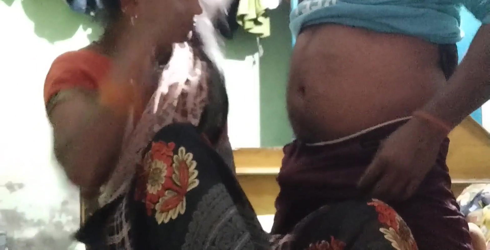 Oeled ass horny housewife kali roses needs big cock right now