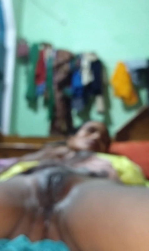 Office Worker Doesn’t Know How To Please Her Boss, But He Has One Idea About It