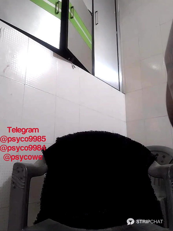 Mohinihot 47 Private show closeup spreading both holes