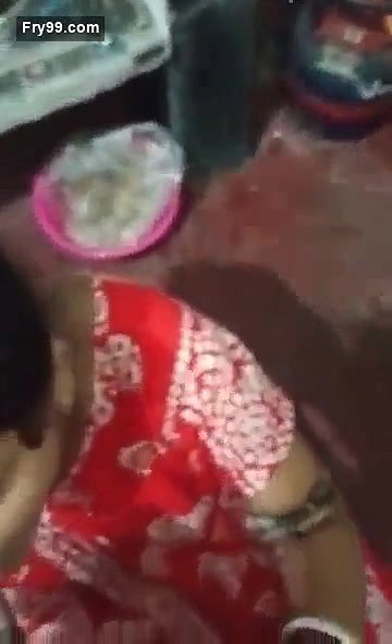 Desi Bhabhi Blowjob