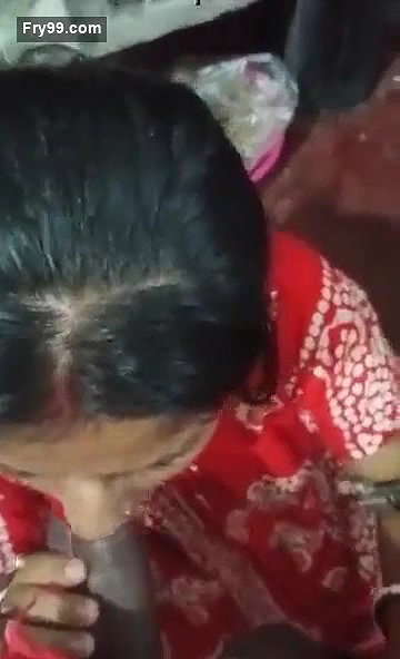 Desi Bhabhi Blowjob