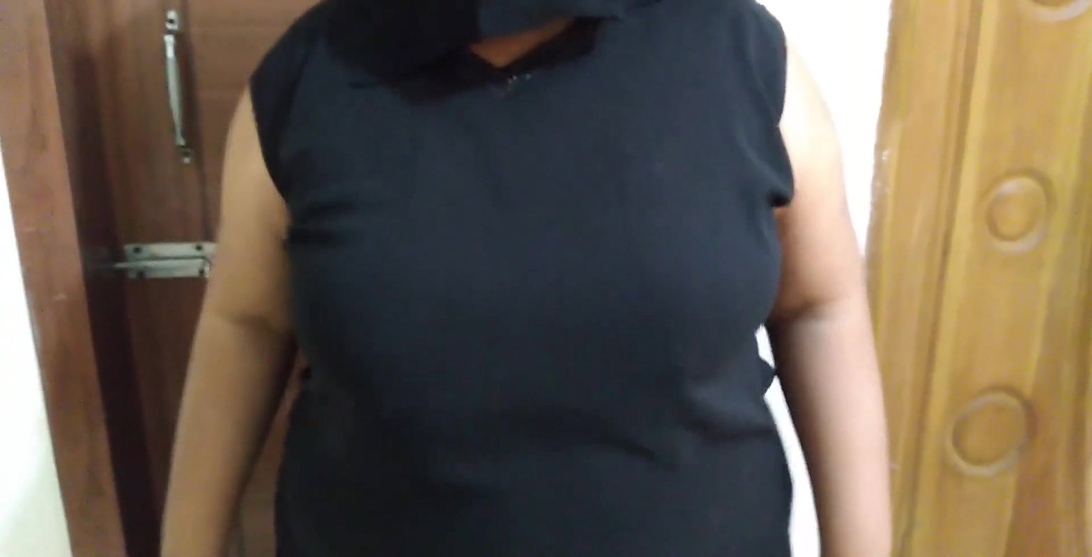 Punjabi Sexy Dirty Bhabhi Priya Chatterjee with Huge Boobs Fucked by a guy – Hindi & Urdu Audio