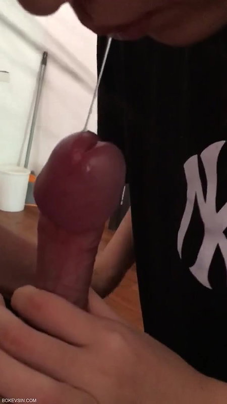 bokep indo cewek cantik nyepong kontol pacar Area Bokep