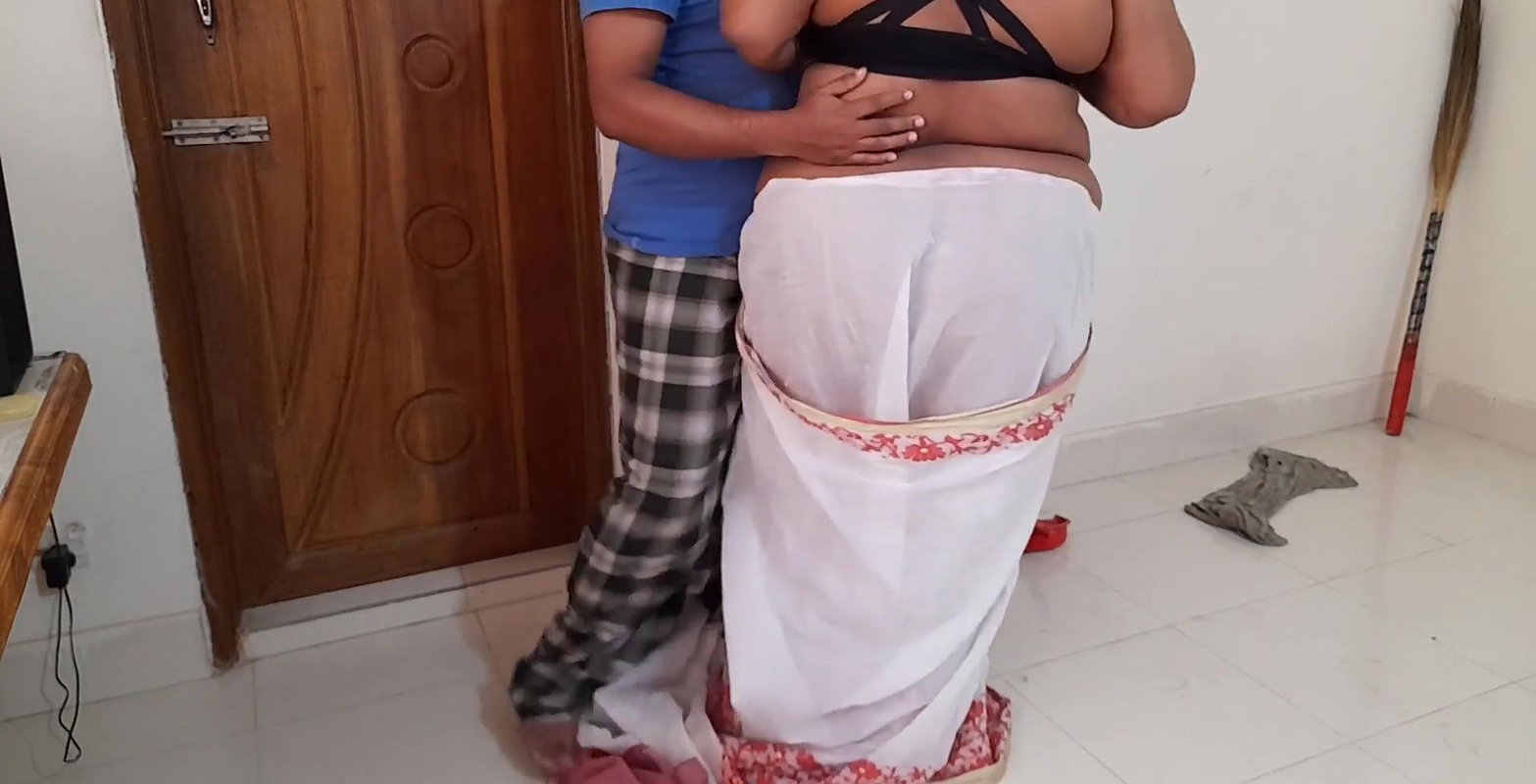 Sasur bahu ko akele khali kamre mein mast chodta hai – Hidni Sex