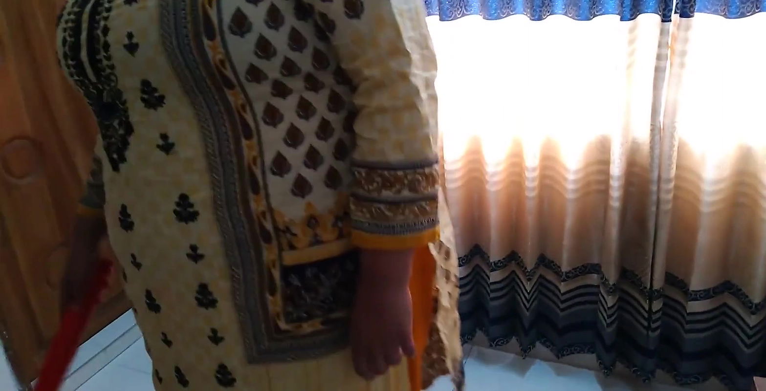 Sasur ji fucked Desi newly married Bahu when she was sweeping – Indian Jabardasti Anal Chudai (Huge Ass Fuck & cum out)