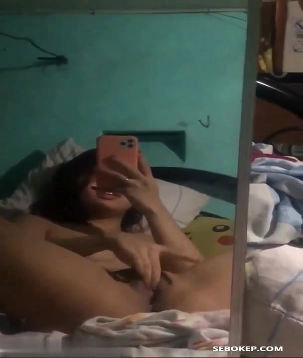 Ketika Cewek Perawan Lagi Sange Pengen Nganu Omek Saja Area Boke