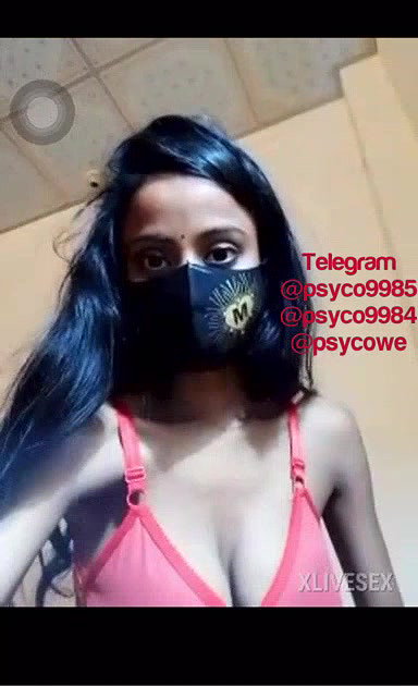Sonaly- 4 Ticket show hot pussy fingering