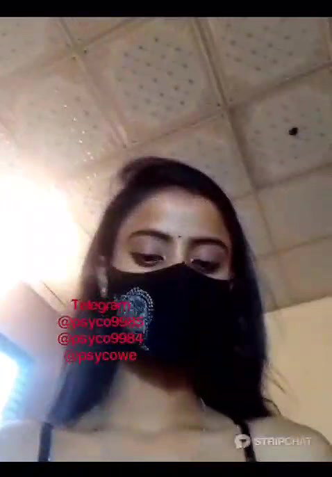 Sonaly- 2 Ticket show spreading pussy hole
