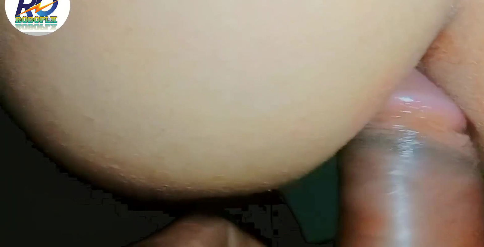 Village ki bhabhi ne saree finger karke ke man ki niyat Badal dali saree removing finger show and chudai