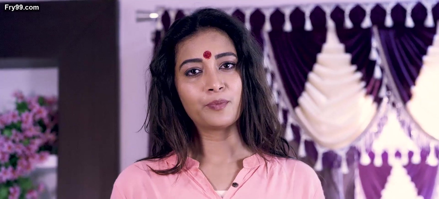 Busty Aunty Anupama Swathi Chubby Body Show Seductive Scene – Yedu Chepala Kadha