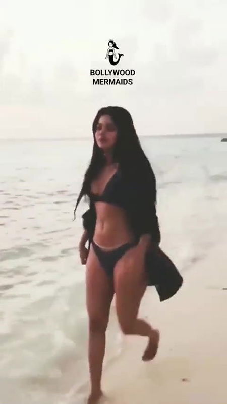 Divya Bharathi Hot In Bikini