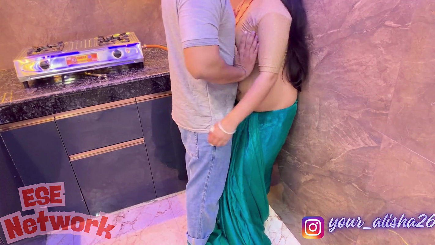 Alisha Got Fucked by Her Devar While Making Reels in the Kitchen