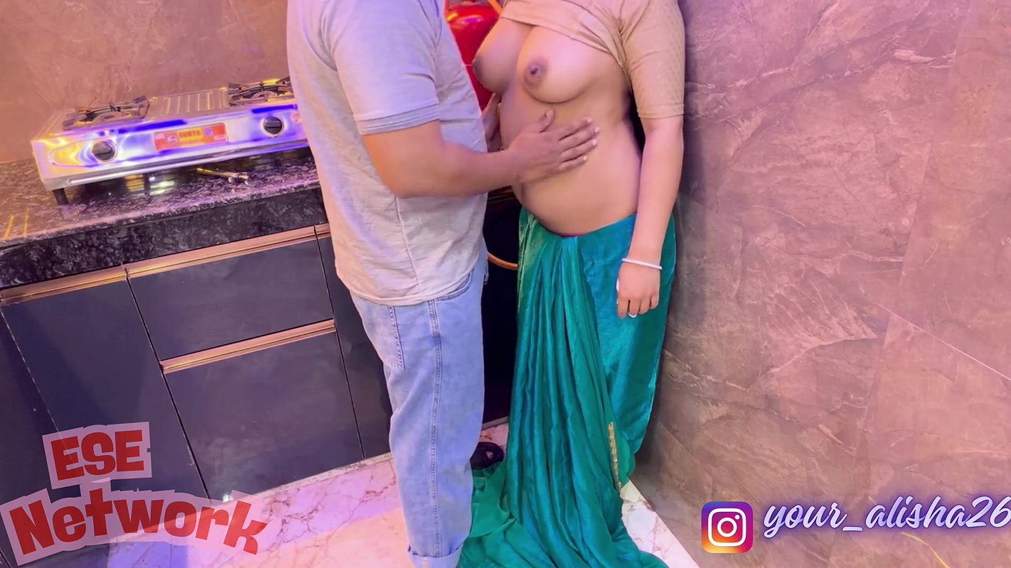 Alisha Got Fucked by Her Devar While Making Reels in the Kitchen