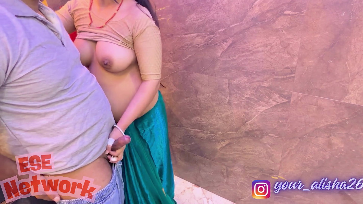 Alisha Got Fucked by Her Devar While Making Reels in the Kitchen