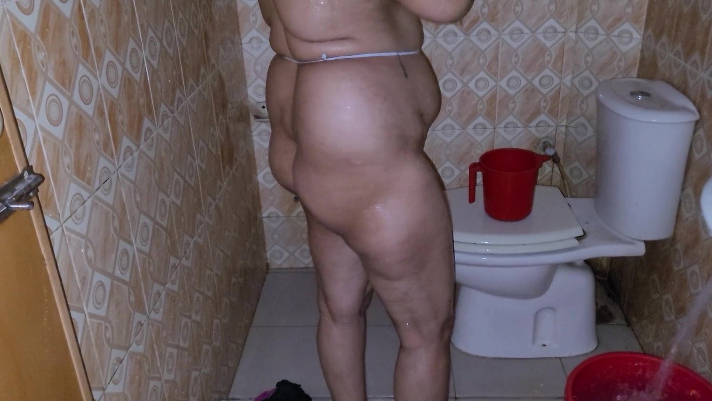 After a Long Day of Work, I Took a Relaxing Bath