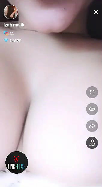 xIzah Mallik  hot tango premium show (2)