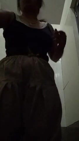 Anchu Busty GF NUDE spying on her MOTHER