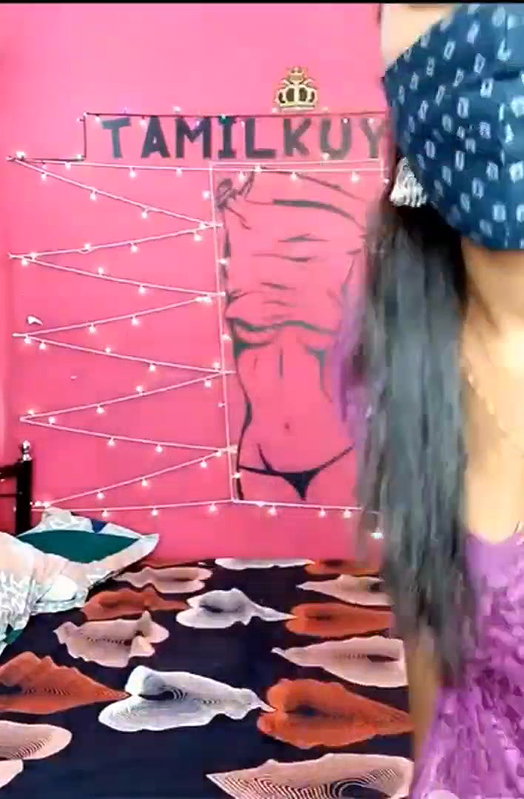 Tamilkuyin 20 private show