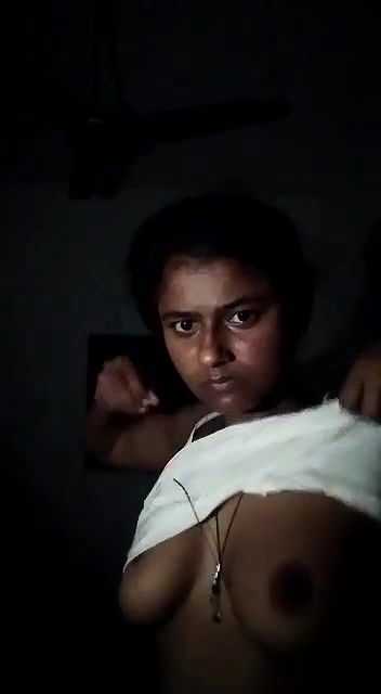 Desi village girl showing