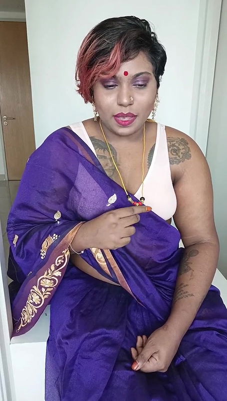 Shameless Tamil aunty Riya dirty narration