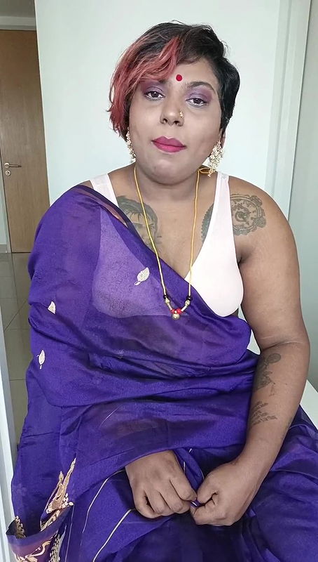 Shameless Tamil aunty Riya dirty narration