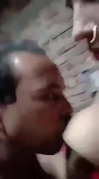 Desi Bhabhi Blowjob And Fucking