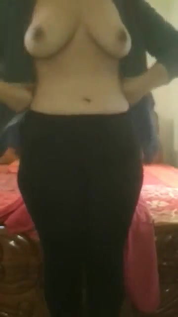 Beautiful Sexy Girl Showing For Lover