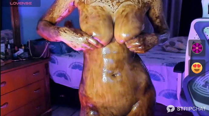 Lusty_Lua chocolate Cream on whole BodyGB