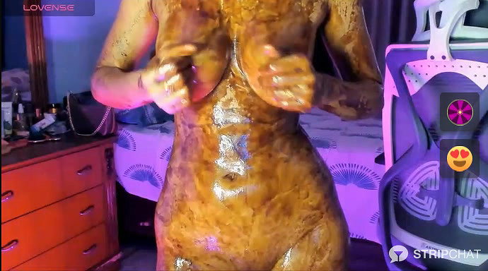 Lusty_Lua chocolate Cream on whole BodyGB