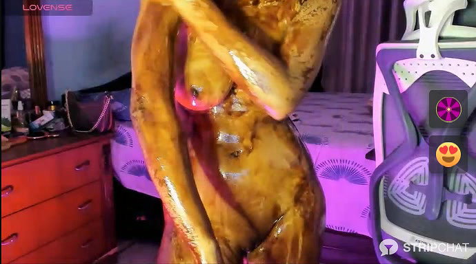 Lusty_Lua chocolate Cream on whole BodyGB