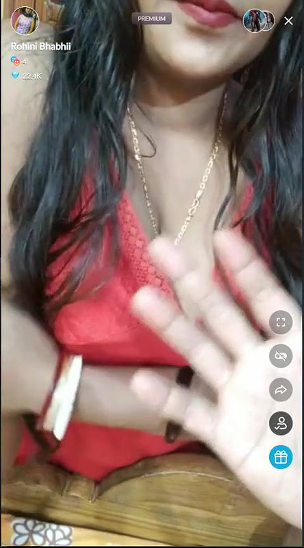 Rohini bhabi show her big boobs